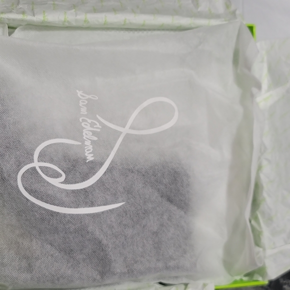 Shoes - Picture 4 of 10